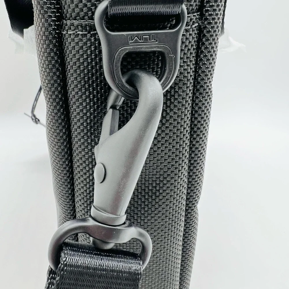 Tumi Netbook Carry Cover Laptop Bag T-PASS Black Ballistic Nylon NWT